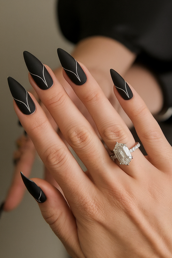 Chic and Moody Black Fall Nails Designs That Dominate Autumn 2025 Trends with Texture and Shine