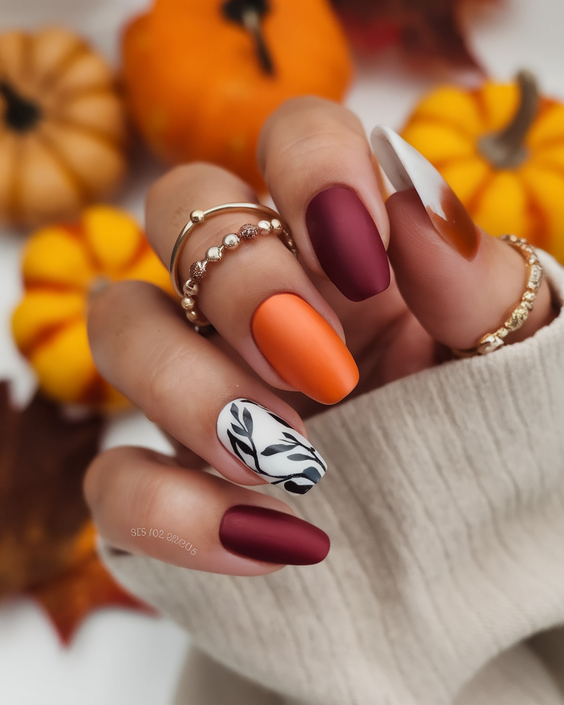 Top 2025 Fall Nail Colors: Rich Leaf Art, Glitter Trends, and OPI’s Most Popular Seasonal Shades