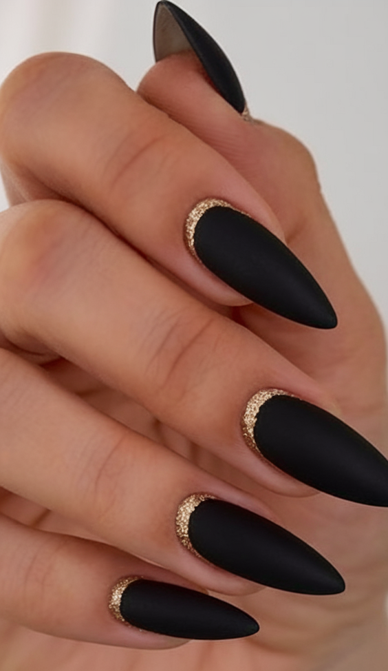 Chic and Moody Black Fall Nails Designs That Dominate Autumn 2025 Trends with Texture and Shine