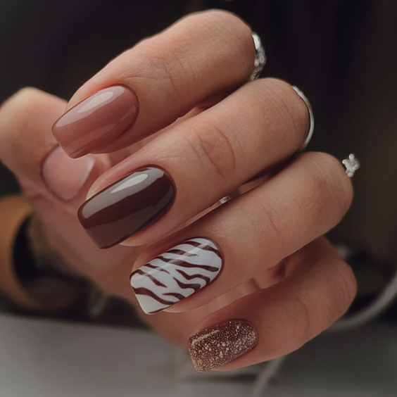 Chic and Cozy Brown Fall Nail Designs to Wear in Autumn 2025
