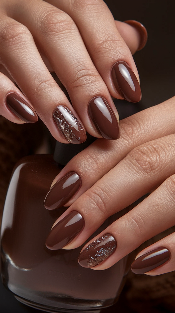 Chic and Cozy Brown Fall Nail Designs to Wear in Autumn 2025