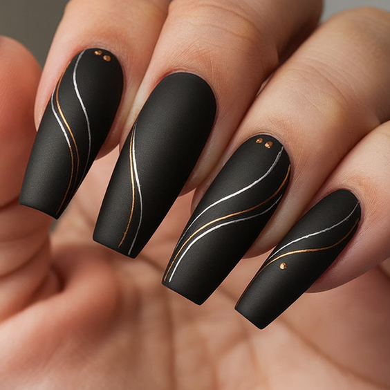 Chic and Moody Black Fall Nails Designs That Dominate Autumn 2025 Trends with Texture and Shine