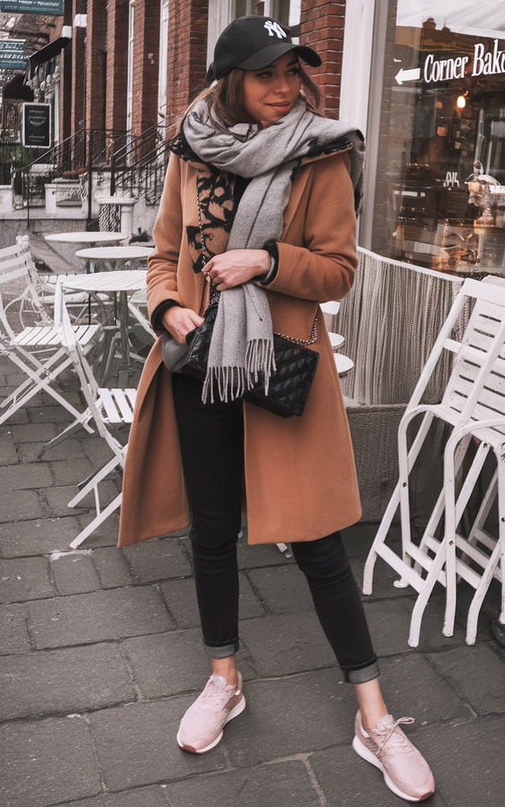 Trendy Winter Outfits 2025–2026: Cozy Layers and City-Ready Looks for the Cold Season