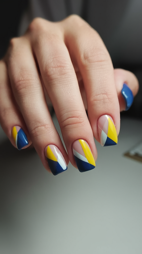 Fall Color-Block Nails 2025: Bold Art-Inspired Designs That Transform Your Autumn Nail Game