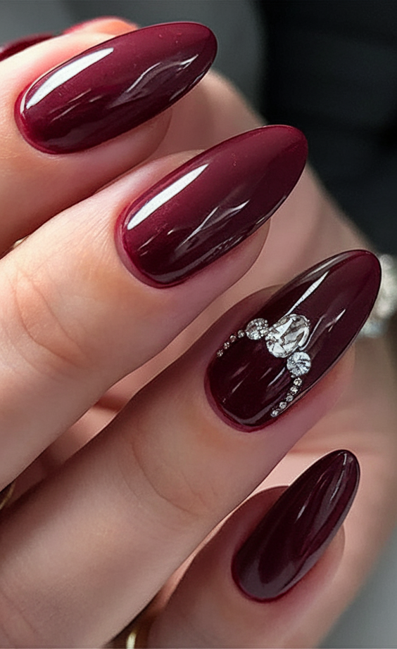 Dark Fall Nails 2025: 20 Dramatic Designs to Inspire Your Autumn Manicure Mood This Season