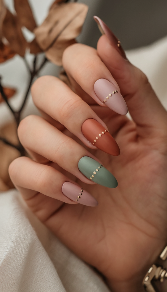 Fall Nails Color Trends 2025: 20 Must-Try Ideas from Plaid to Pumpkin Spice