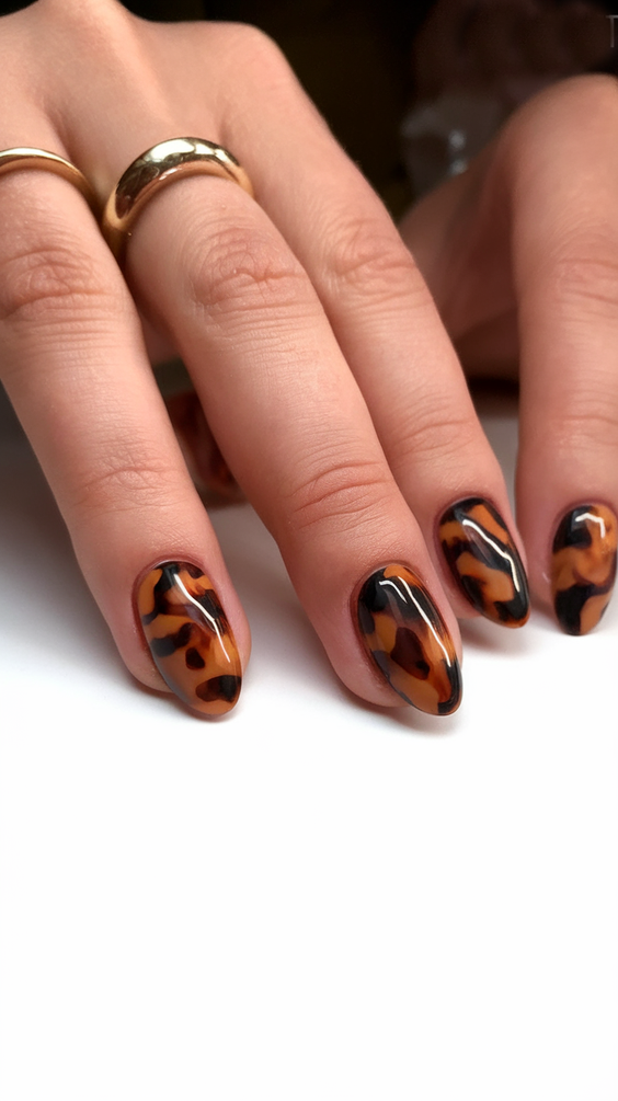 Fall Tortoiseshell Nails 2025: 20 Trendy Designs to Elevate Your Seasonal Manicure Game