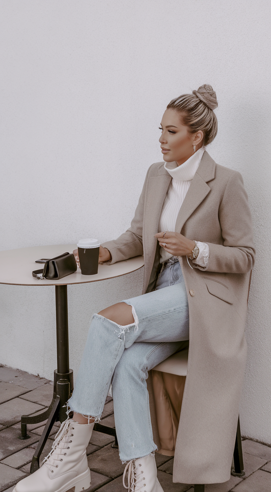 Fall Winter Outfits 2025: Cozy Chic Looks for Crisp Mornings and Stylish City Walks