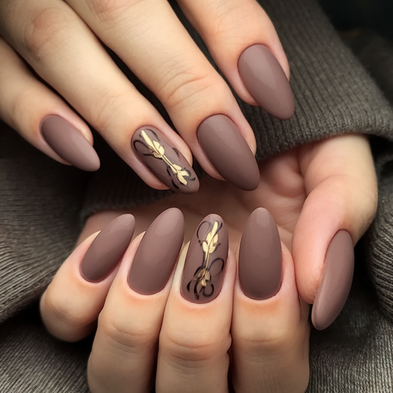 Chic and Cozy Brown Fall Nail Designs to Wear in Autumn 2025
