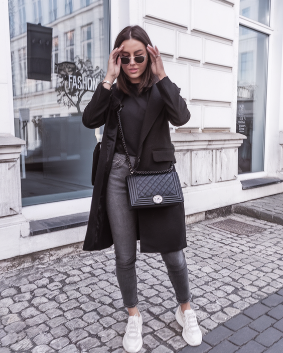 Casual Winter Outfits for Women 2025 – 2026: Stylish Everyday Fashion Trends