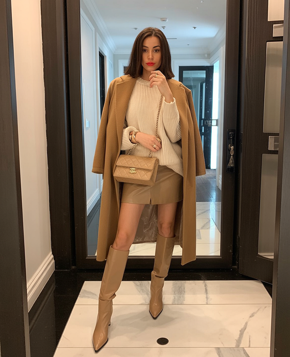 cute spring capsule wardrobe 2026 Warm Neutrals for a Soft Autumn Capsule Mood