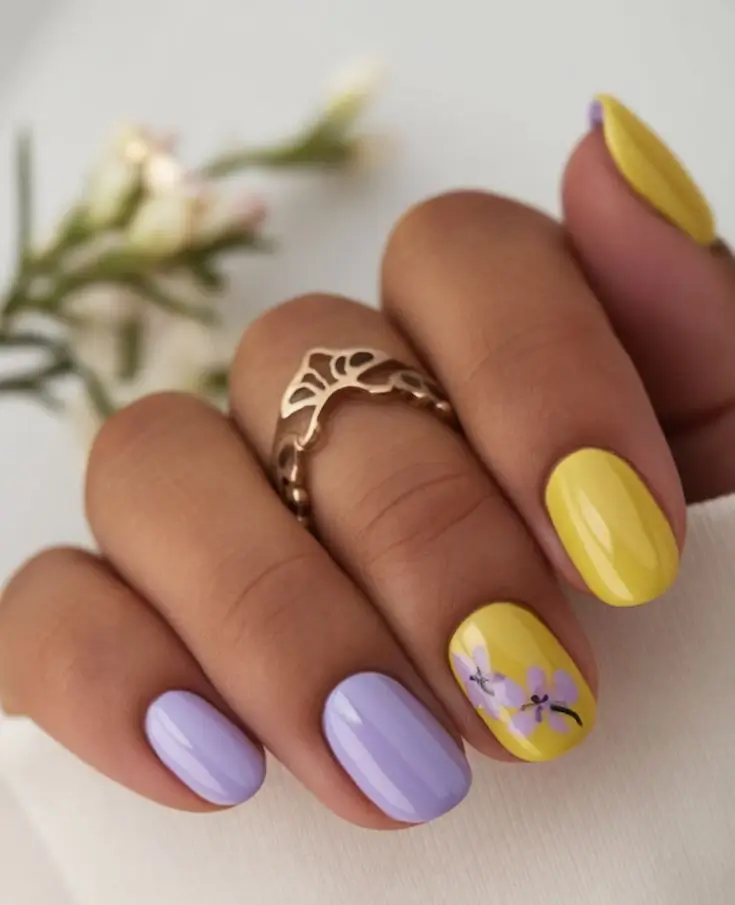 cute spring nail colors 2026 Lilac and Lemon Short Floral Mix 18
