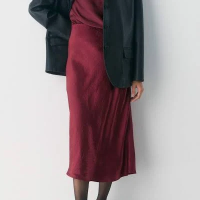 skirt Aritzia Babaton Slip Satin Maxi Skirt Aritzia $98