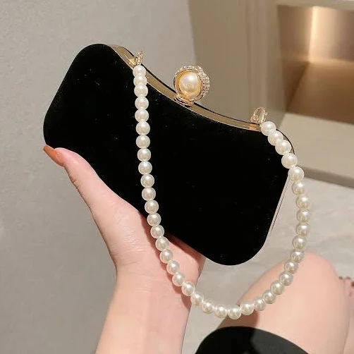 bag Duntery Vintage Velvet Clutch Bag Duntery $21