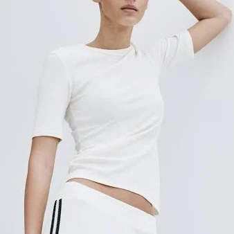 top H&M Ladies Ribbed T-Shirt H&M $12.99