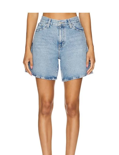 shorts LEVI'S High Baggy Short in Denim-Light - size 28 REVOLVE $75