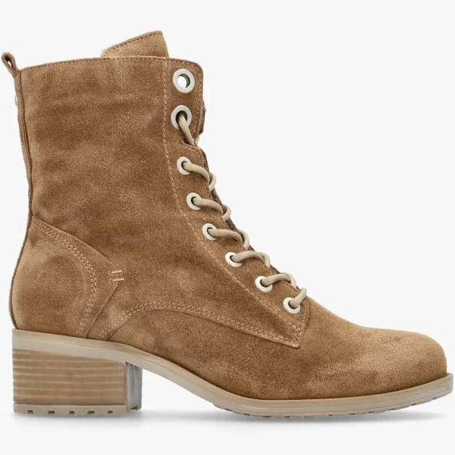 shoes Moda in Pelle Bezzie Block Heel Ankle Boots Daniel Footwear $122.84