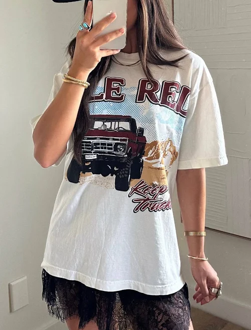 top New!! Ole Red Graphic Tee Glitzy Bella $52