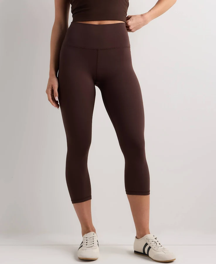 leggings Quince Women's Ultra-Form High-Rise Capri Quince $34.9
