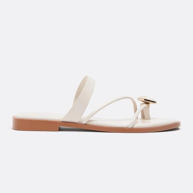 shoes Stradivarius Flat Sandals with Stone Detail Stradivarius $49.9