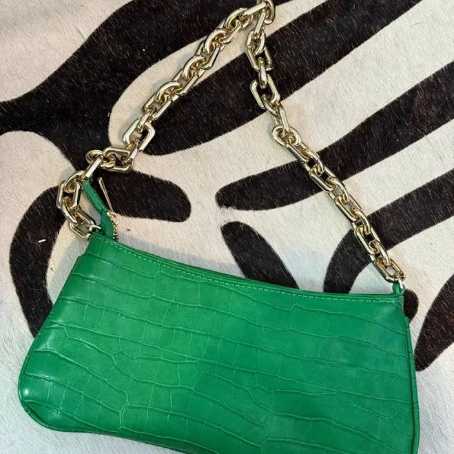 bag Zara Bags | Zara Emerald Croc-Embossed Shoulder Bag With Gold Chain | Color: Gold/Green | Size: Os | Moorelore's Closet Poshmark $35
