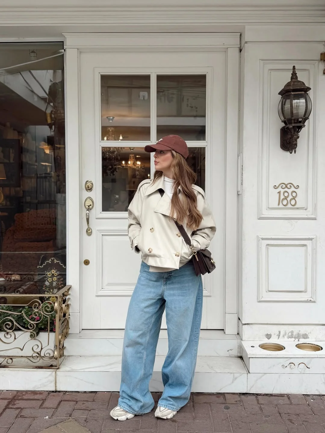 nice fall outfits 2026 Relaxed Trench Jacket Styling With Light Wash Denim