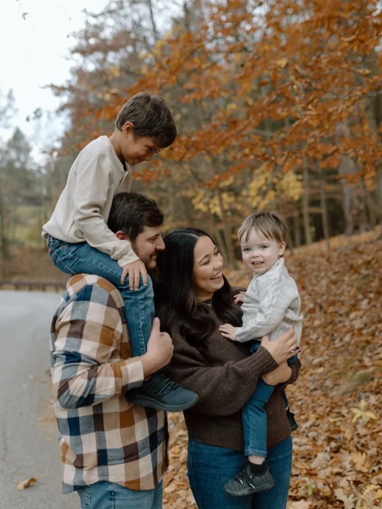 22 Fall Family Picture Outfits 2026: Beautiful Outfit Ideas For Timeless Autumn Photos