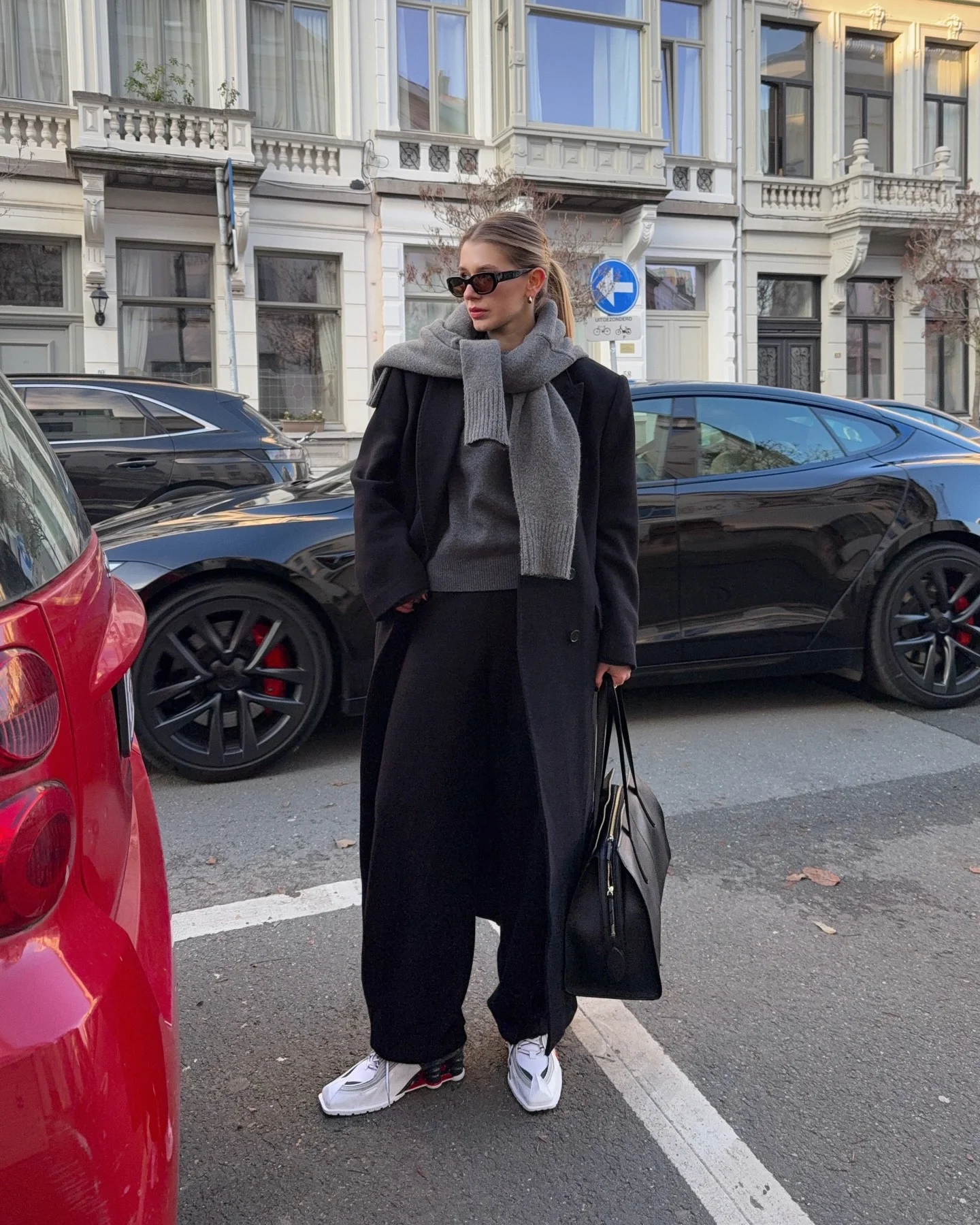 fall outfits with coat 2026 Minimalist Black Coat And Scarf Layering For Cold Days