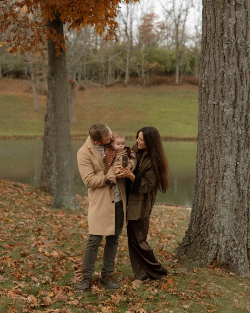 22 Fall Family Picture Outfits 2026: Beautiful Outfit Ideas For Timeless Autumn Photos