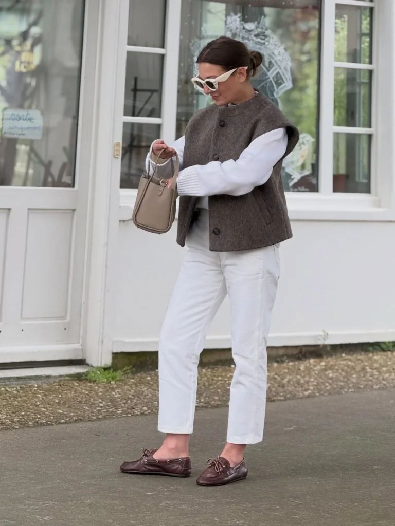 21 Fall Vest Outfits For Women 2026: Chic Layering Ideas To Wear All Season