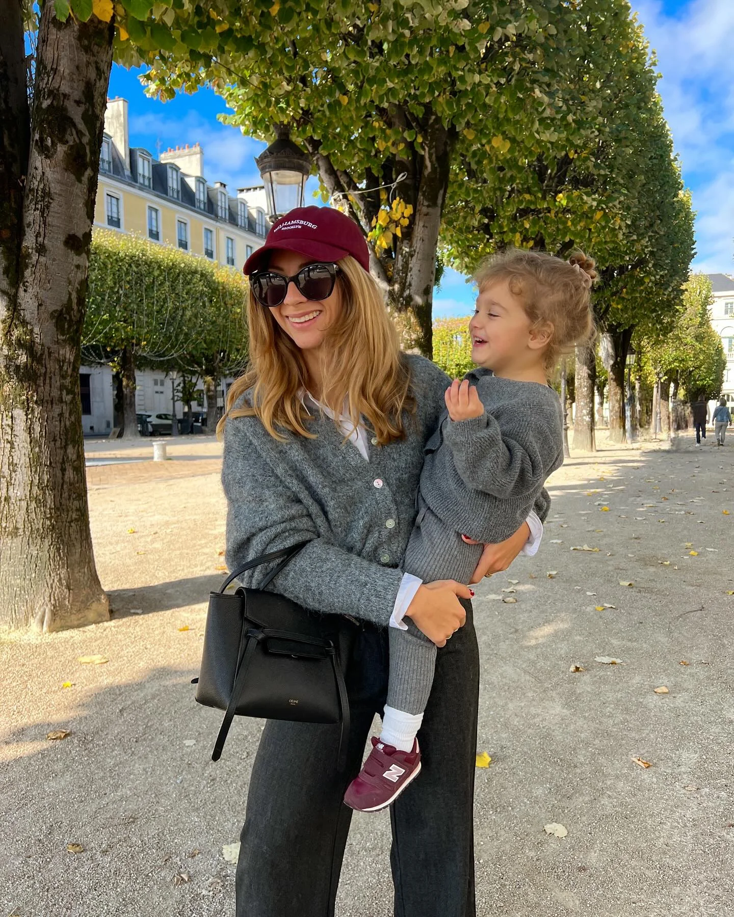 fall mom outfits 2026 Relaxed Charcoal Layers For Everyday Autumn Walks