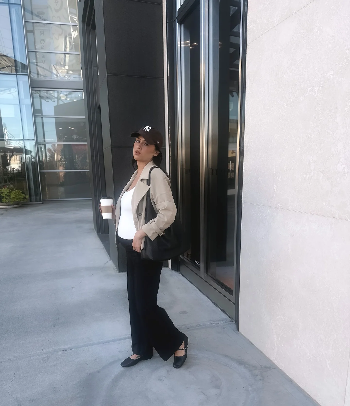 fall pregnancy outfits 2026 Modern Neutral Layers For Busy Weekdays