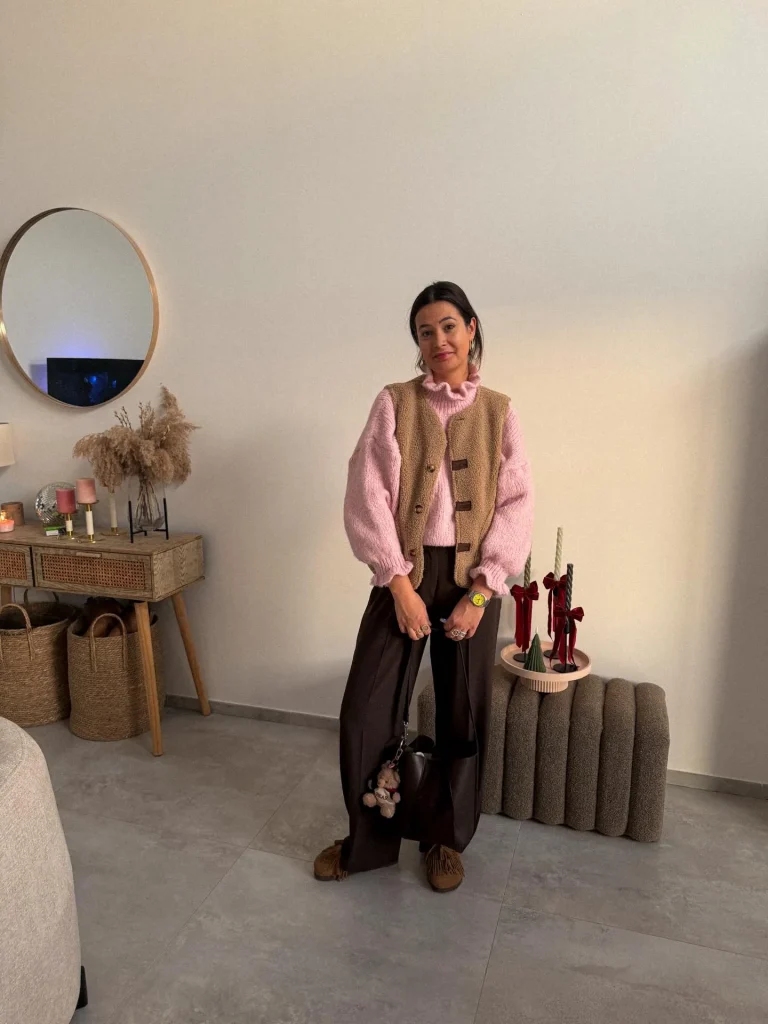 21 Fall Vest Outfits For Women 2026: Chic Layering Ideas To Wear All Season
