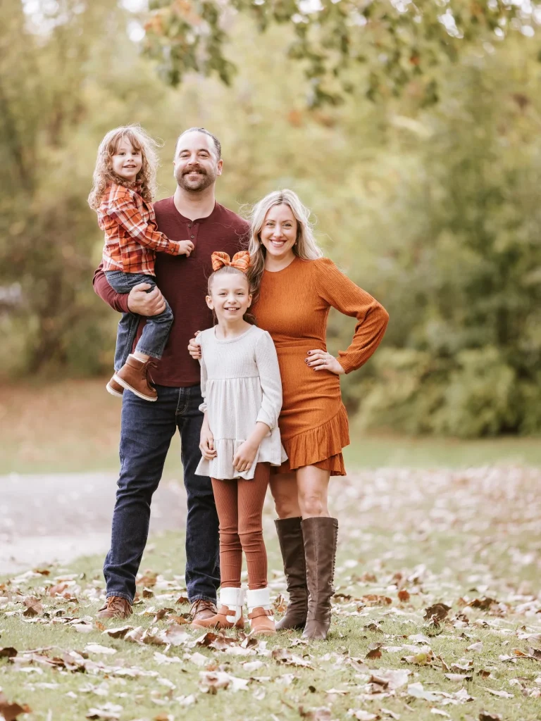 22 Fall Family Picture Outfits 2026: Beautiful Outfit Ideas For Timeless Autumn Photos