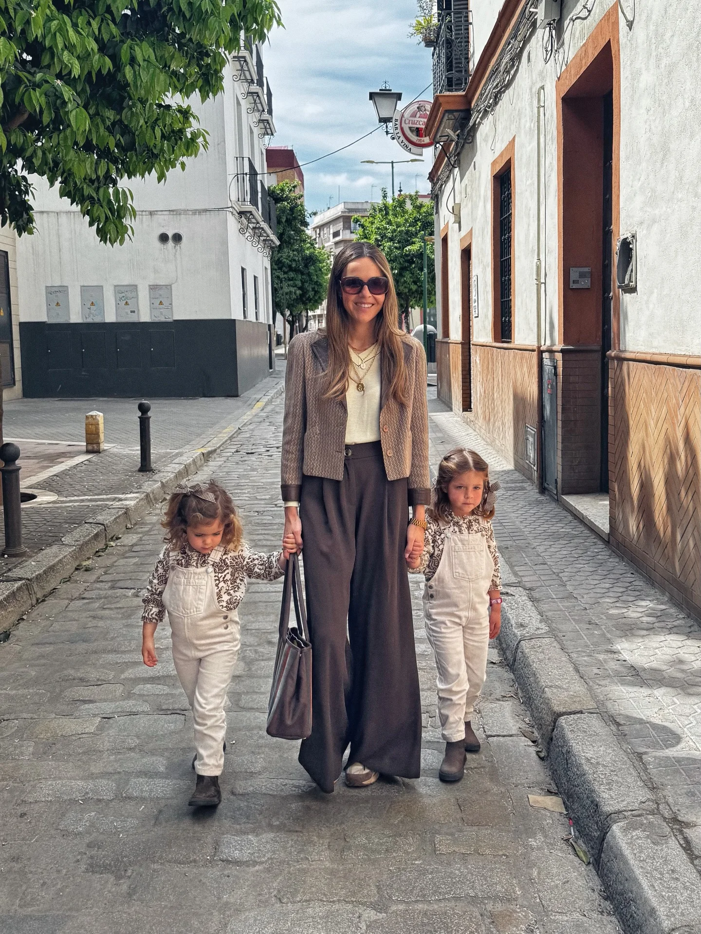 fall mom outfits 2026 Soft Neutral Layers That Feel Effortlessly Elegant