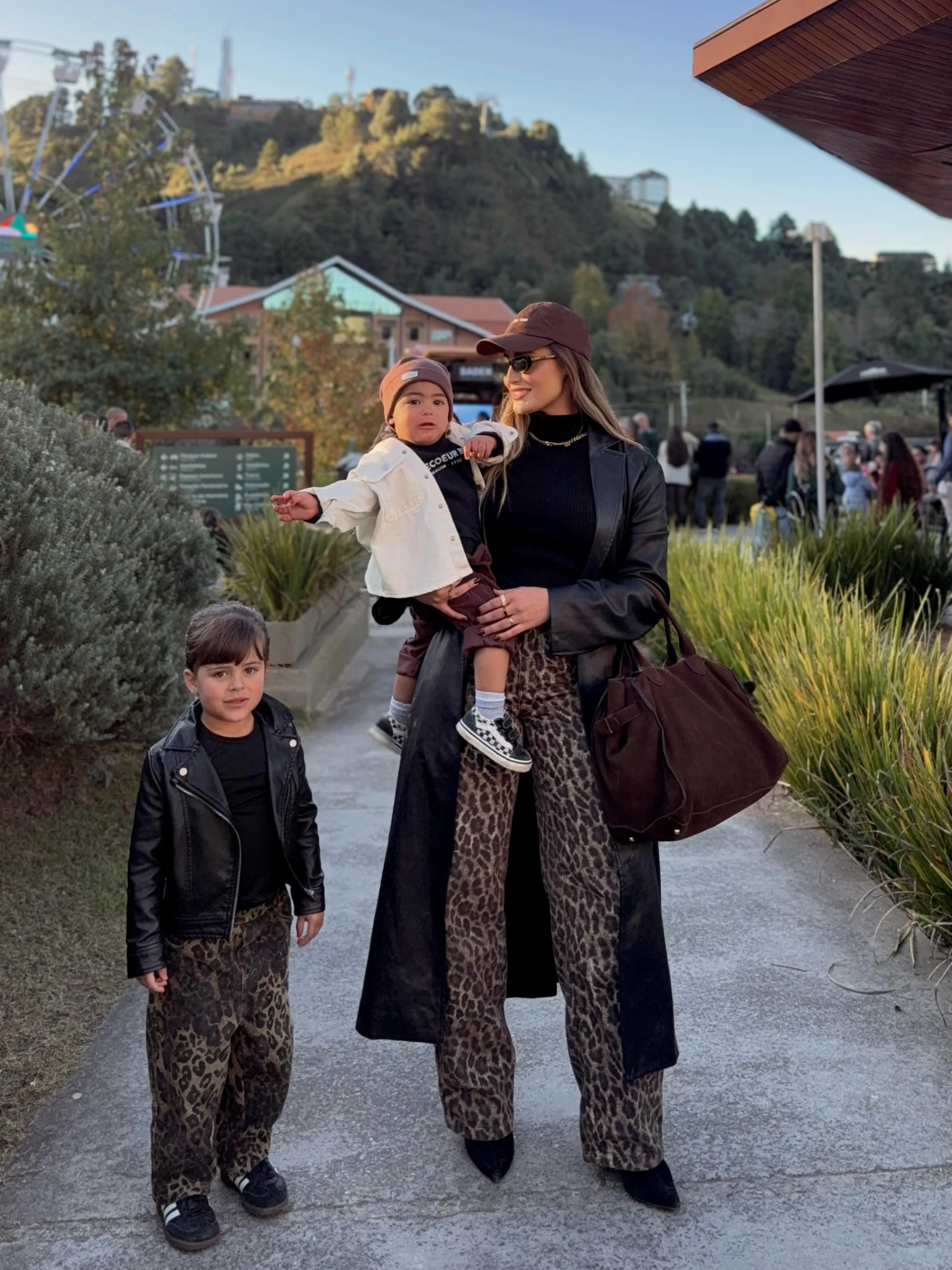 fall mom outfits 2026 Modern Animal Print With Confident Autumn Layers