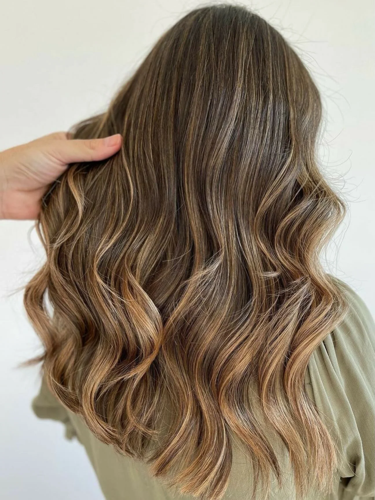 babylights hair ideas Soft Mocha Babylights With Seamless Honey Dimension