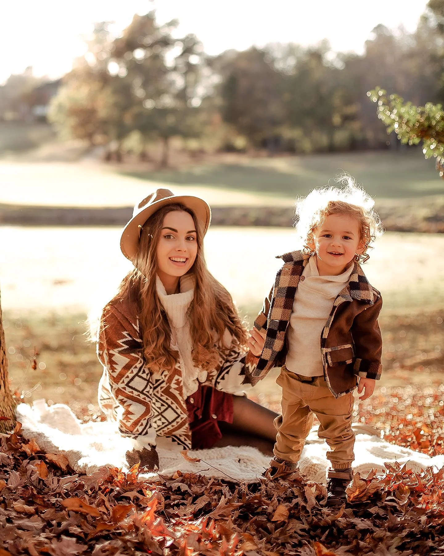 fall photoshoot outfits 2026 Cozy Western Layers For A Mother And Child Autumn Session
