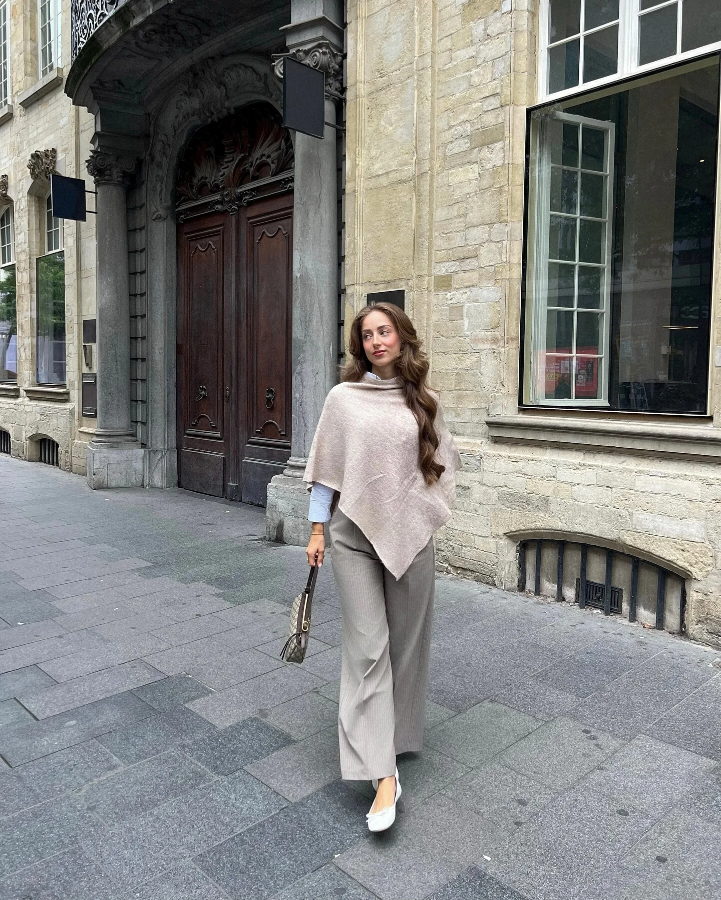 fall poncho outfits 2026 Soft Neutral Poncho With Elegant Wide-Leg Pants