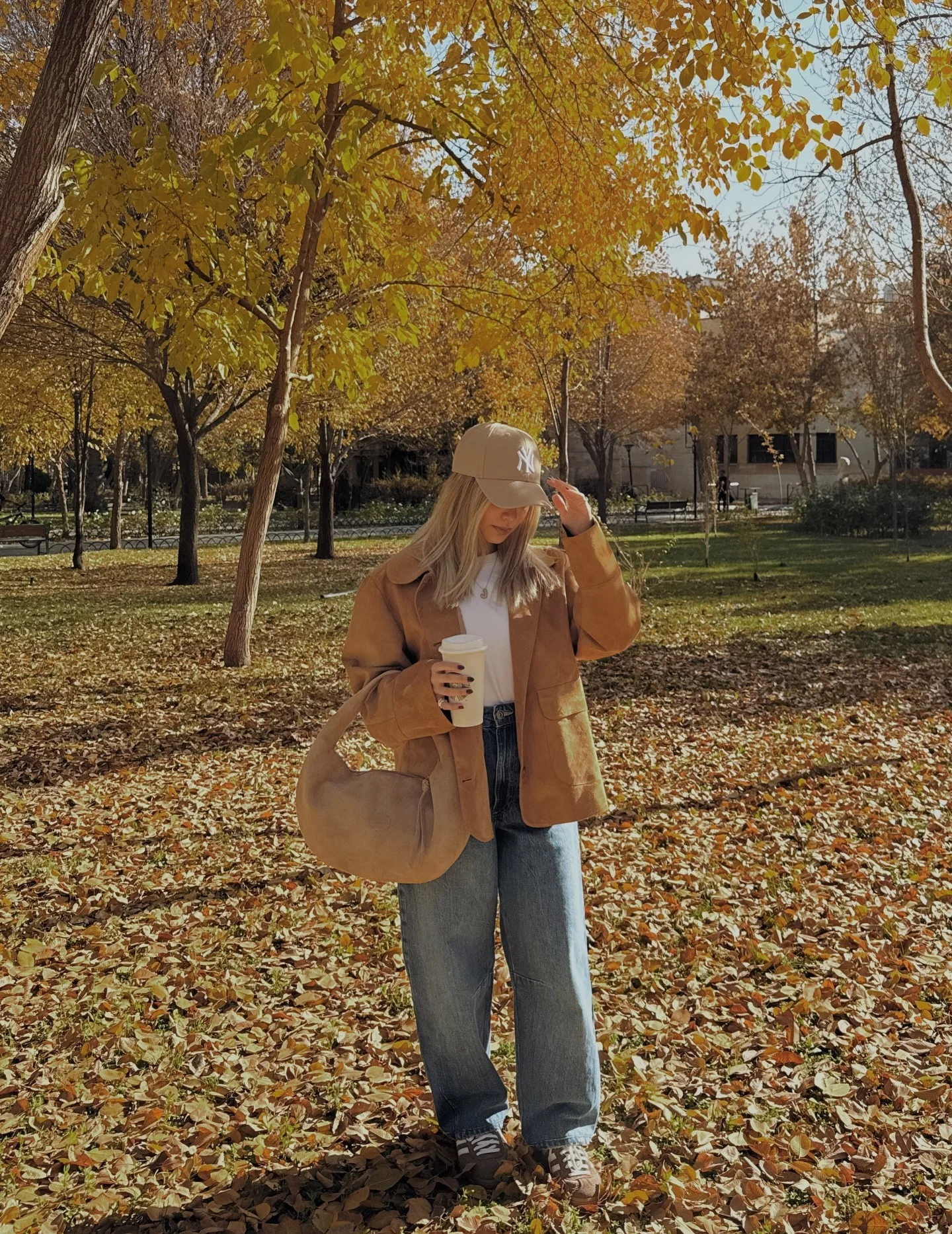 comfy fall outfits 2026 Golden Autumn Layers With Relaxed Blue Jeans
