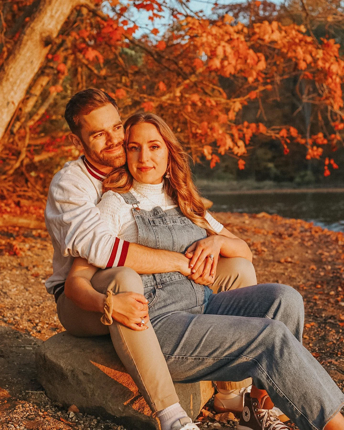 fall photoshoot outfits 2026 Cozy Denim Layers For A Golden Hour Couple Session