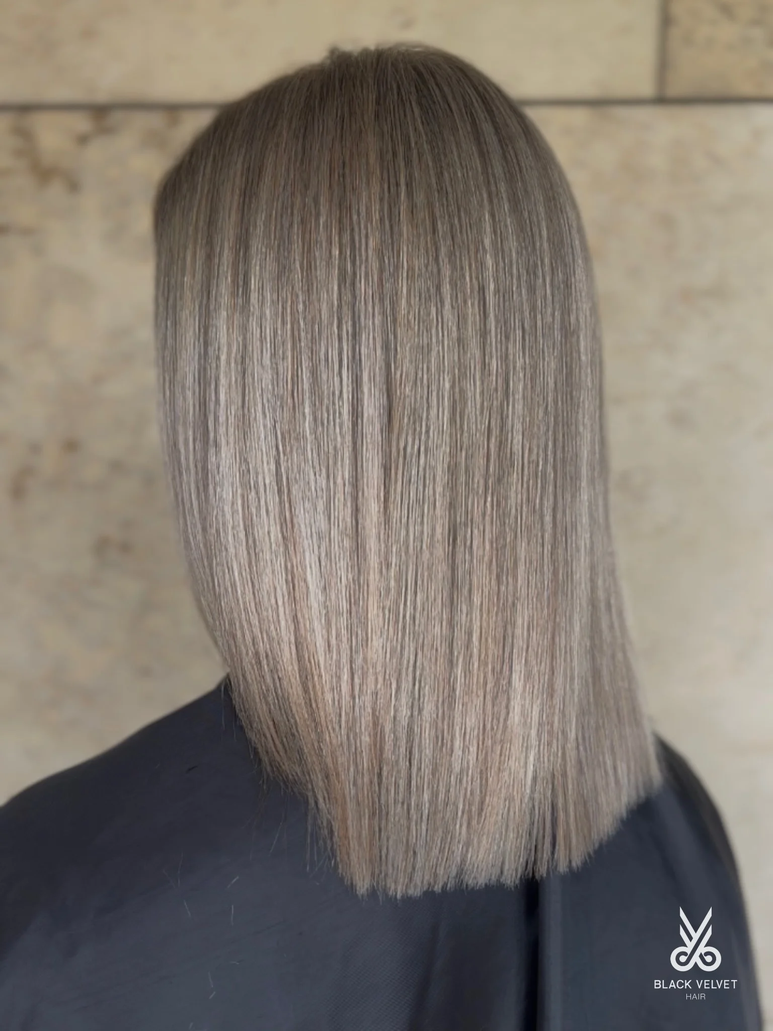 babylights hair ideas Smoky Mushroom Babylights On A Precision Blunt Cut