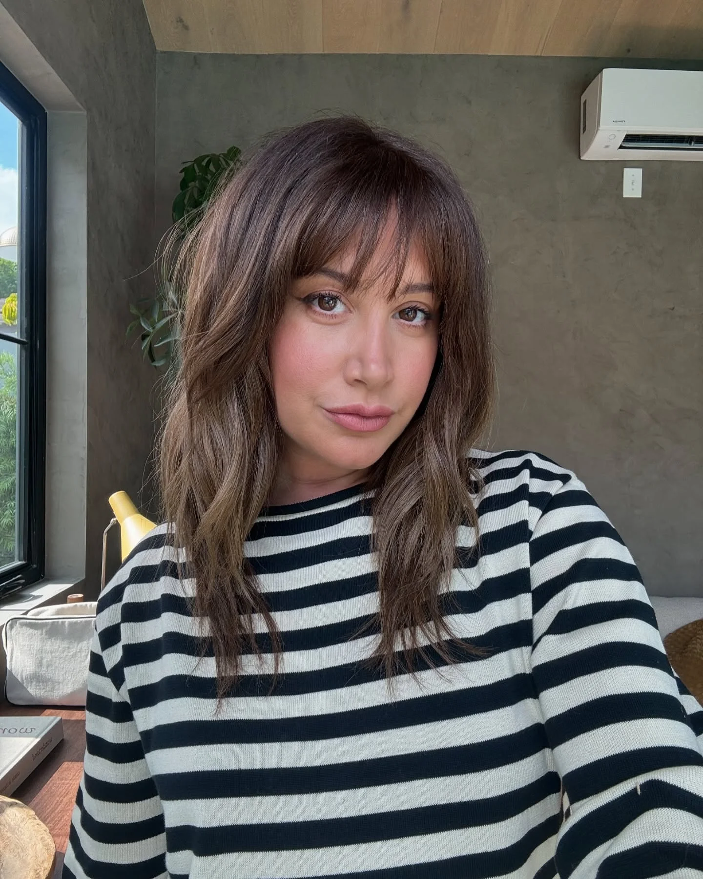 choppy medium layered hair Soft Beige Brunette Layers With Rounded Movement
