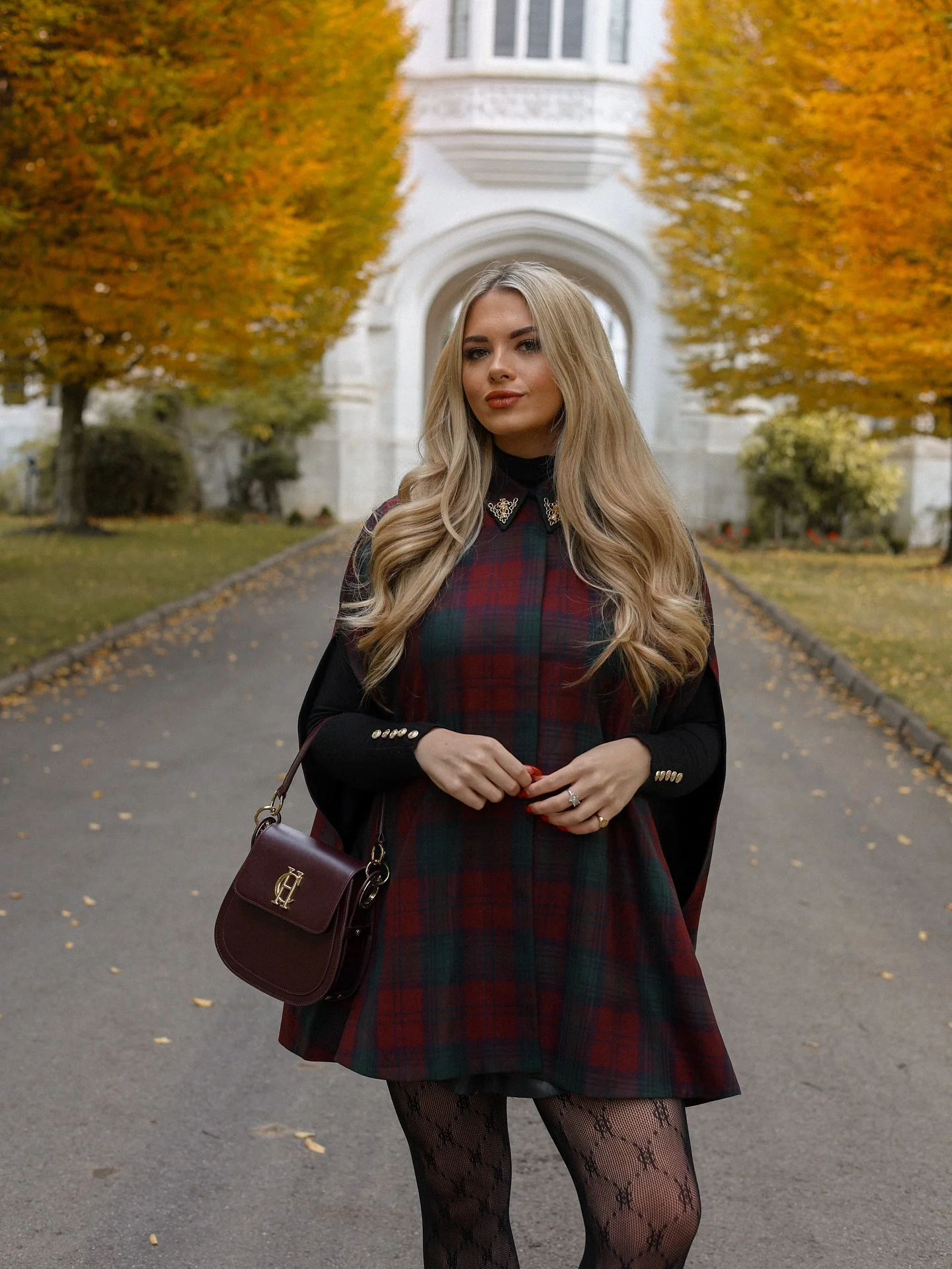 fall poncho outfits 2026 Classic Plaid Cape With Elegant Autumn Layers