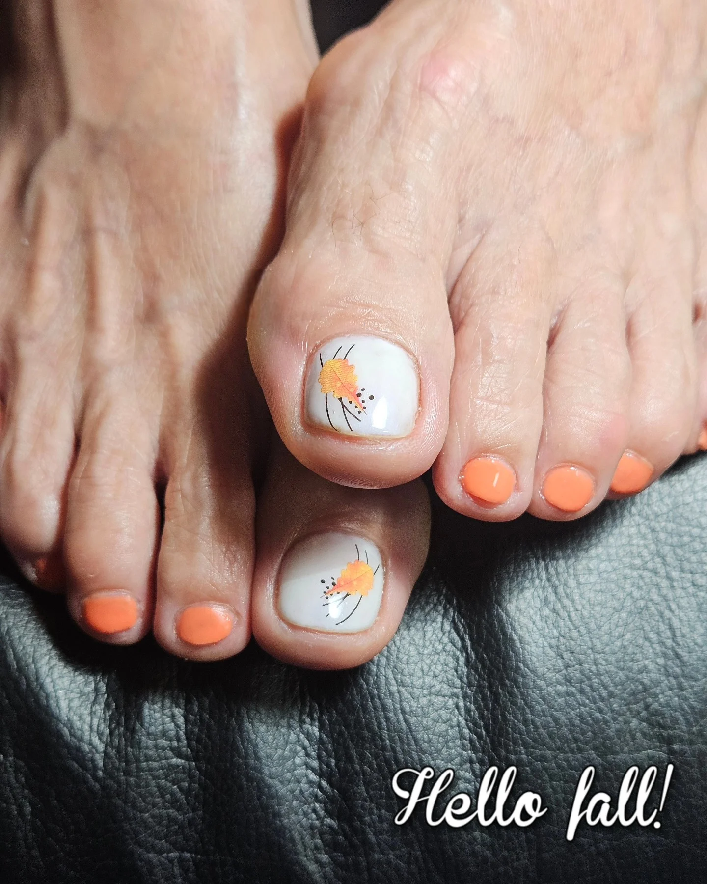 fall pedicure ideas 2026 Soft Apricot Pedicure With Delicate Autumn Leaf Art