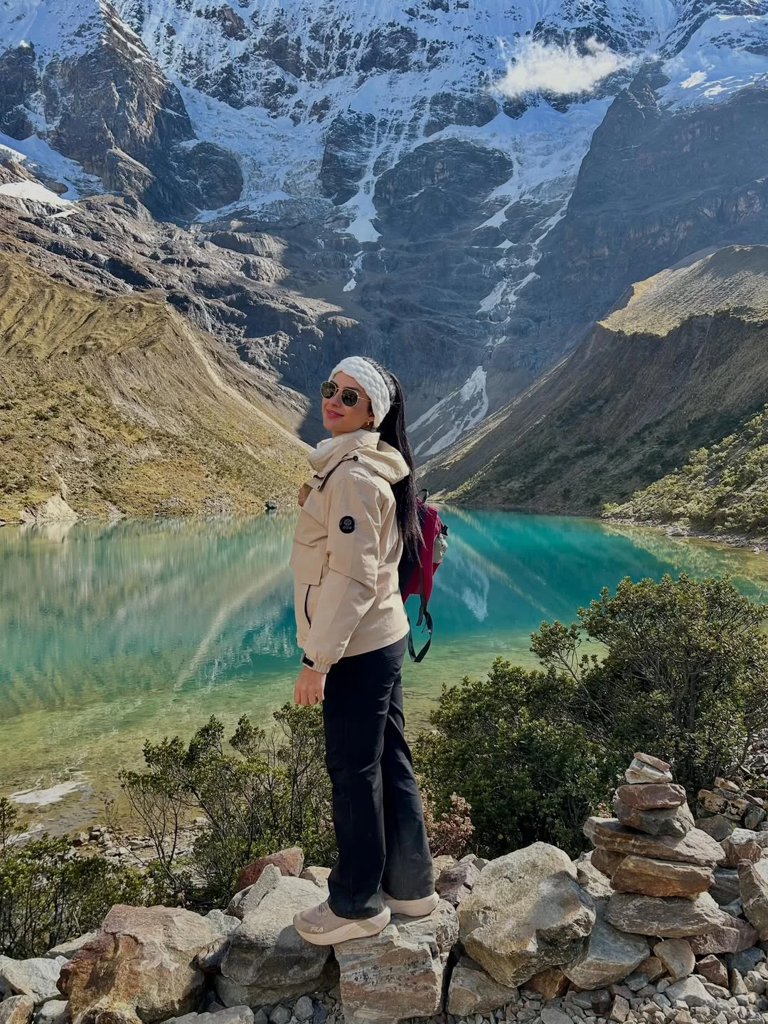 fall hiking outfits 2026 Soft Cream Outerwear For Crisp Mountain Mornings