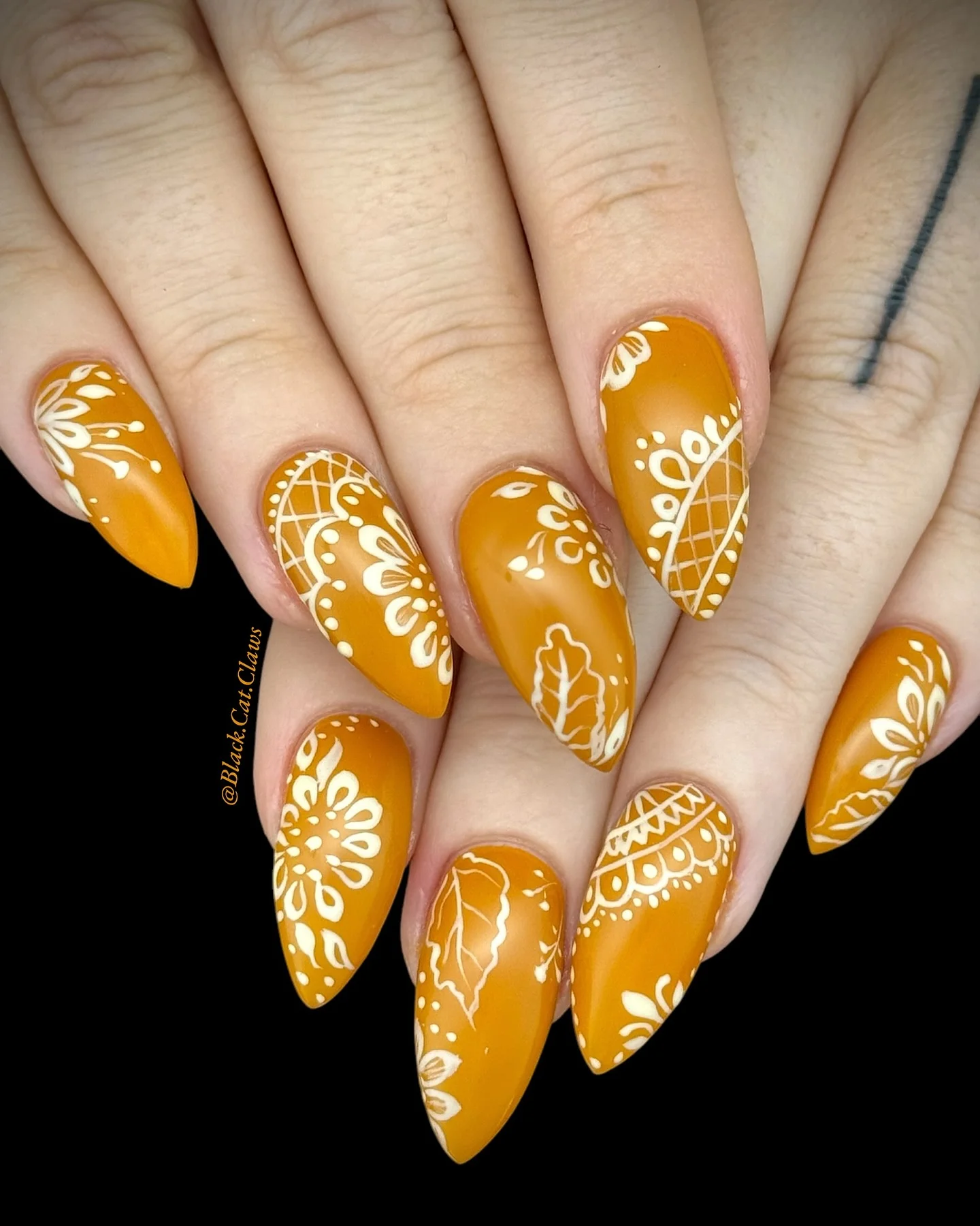fall manicure 2026 Mustard Lace Autumn Statement Nails
