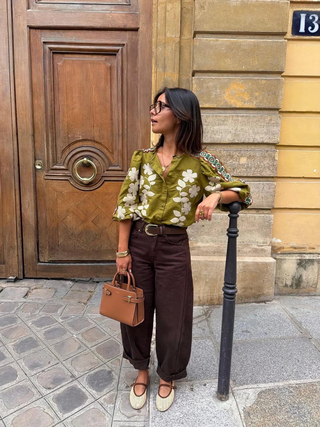 early fall outfits 2026 Earthy Olive And Chocolate Tones That Feel Instantly Autumnal