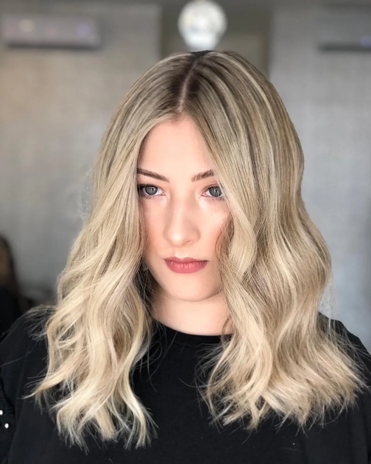 babylights hair ideas Creamy Vanilla Blonde Babylights With Soft Waves