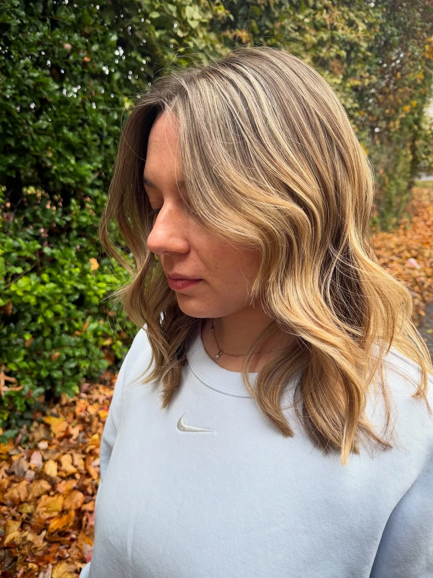 fall blonde hair color 2026 Neutral Blonde Lob With Soft Autumn Balayage